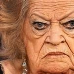 “¡De belleza a gárgola!”: Difícil de creer que esta actriz alguna vez encantó con su aspecto y encanto “¡De belleza a gárgola!”: Difícil de creer que esta actriz alguna vez encantó con su aspecto y encanto