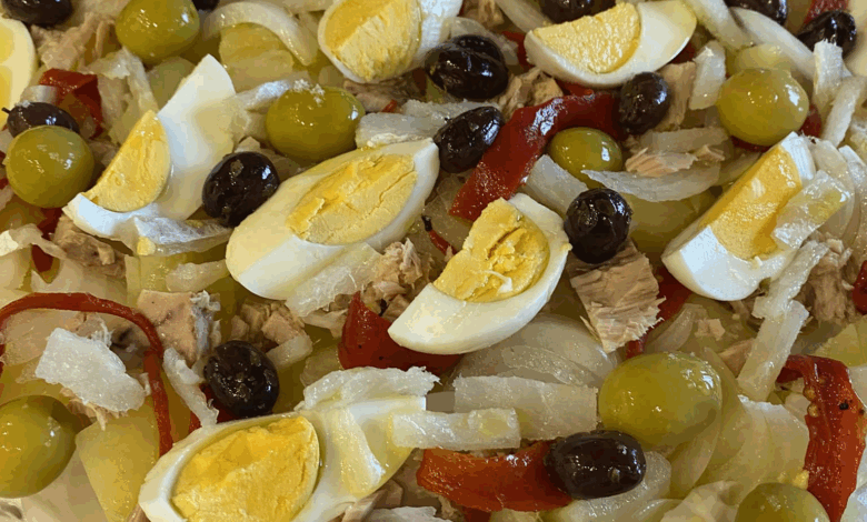 Hoy ensalada murciana no le he puesto tomate en su lugar, le he puesto pimiento asado a la leña