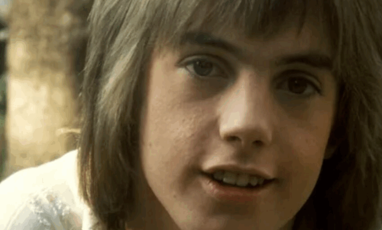 “Ídolo de los 70 sorprende a sus fans con una transformación impactante a los 66 años, ¡tras alejarse del foco mediático en el apogeo de su fama!” ¿Cómo luce ahora?