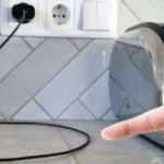 ¡Atención! Nunca dejes un cargador conectado sin tu teléfono: estas son las 3 principales razones